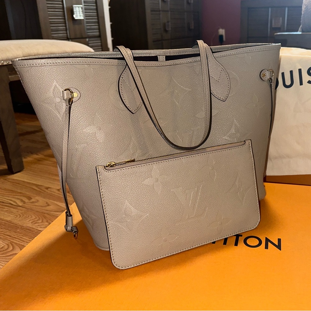 Louis Vuitton Neverfull MM Turtledove